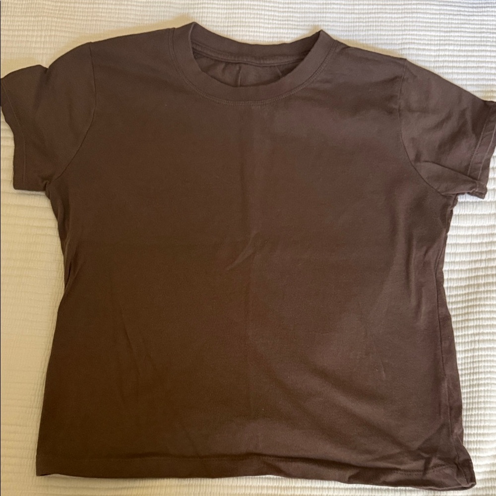 Daily Drills Women's Brown Short Sleeve Crewneck Tee - Picture 2 of 3